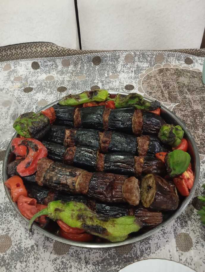 Patlıcan kebabı sever misin?