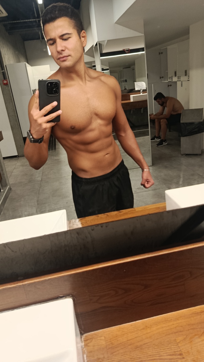 Bugün tinder indirdim ve hiç eşleşme almadım, çok mu çirkinim sizce?