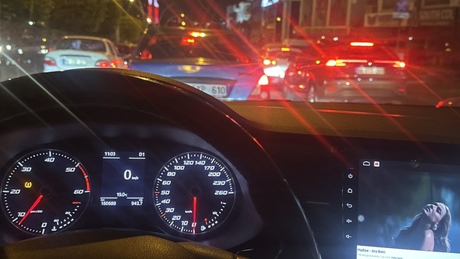Nedir bu trafik nereye böyle?