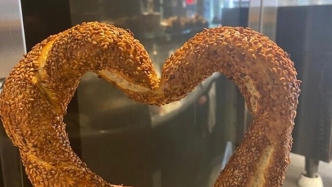 Ben ekmek kadınıyım. Her türlü ekmeği severim. Peki sende sever misin?