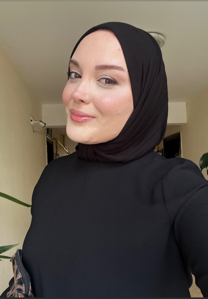 Kac yasinda gösteriyorum artik cocuksuluk gitmiş yüzümüzden?