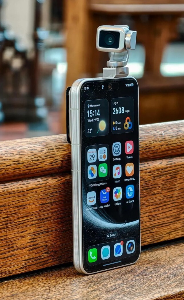 Honor in yeni akıllı telefonu robot phone modelini nasıl buldunuz?