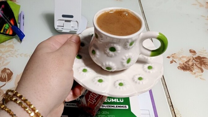 Gece kahve içenlere özel kısa, anlamlı ve sakinleştiren sözler var mı?