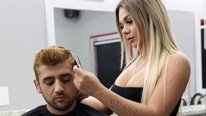 Kadın berbere tıraş olur muydunuz?