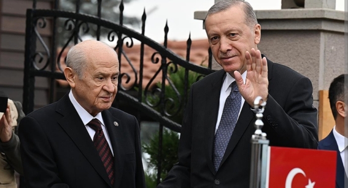 Sizce 2028 seçimlerinde kim kazanır ?
