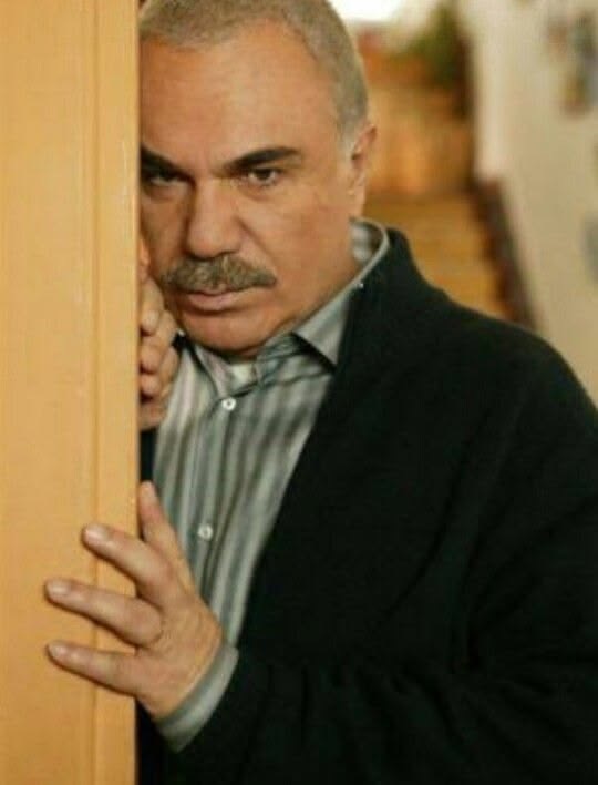 Çıplak gösteren gözlüğünüz olsaydı İlk nerede kullanır kime bakardınız?