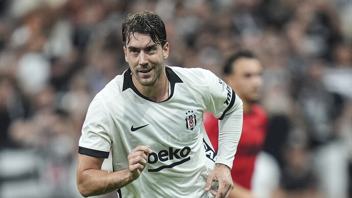 Dušan Vlahović Süper Ligde ilk 11 başladığı ilk maçta hat-trick yaptı! Ne düşünüyorsunuz?