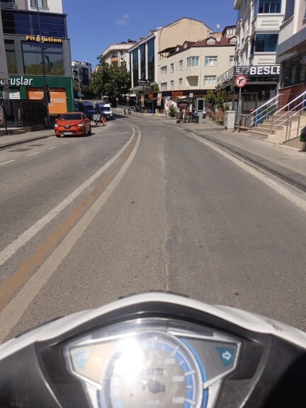 Kahvaltı masasında sohbet etmeyi sever misiniz?