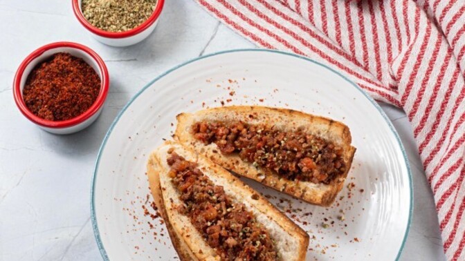 Gece acıkması krizinde hangisi söylenir: Kokoreç mi, Tantuni mi?
