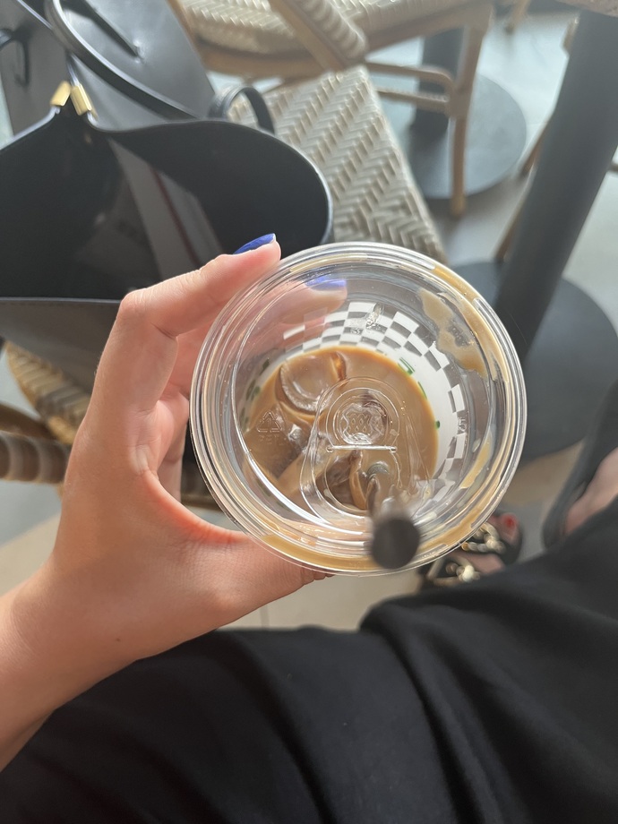 Sizce ben size kahve ısmarlar mıyım?