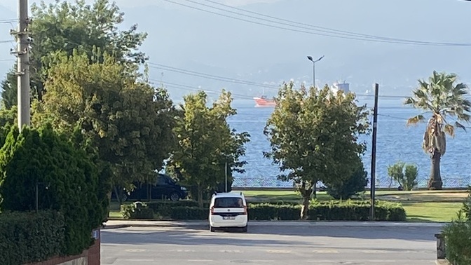 Her baktığımızda aynı seyi görmüyoruz sizce devam etmemizi sağlayan şey bu mu yoksa aksine tükeniyor muyuz aynılıktan?