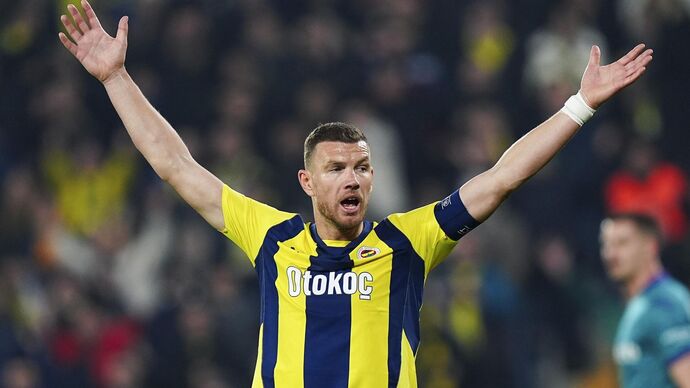 Edin Džeko Milli Takımı Bıraktı! Ne Düşünüyorsunuz?