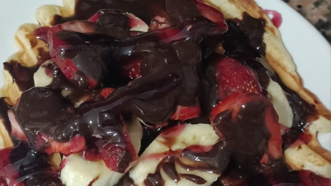 Arkadaşlar waffle yaptım nasıl görünüyor?
