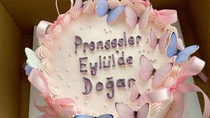 Bugün sitemizin nadide çiçeği @Septyn'in doğum günü doğum gününü kutlar mısınız?