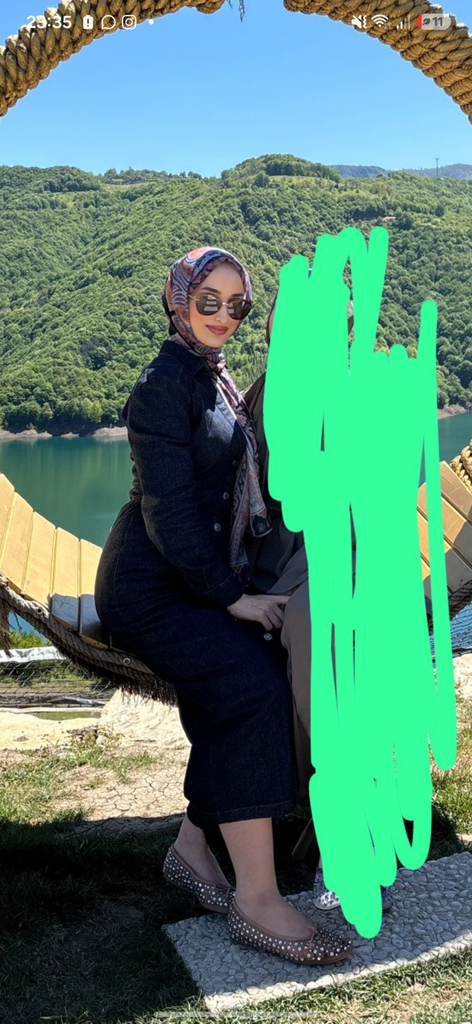 Insanlar neden bu elbiseme yiyecek gibi bakiyo?