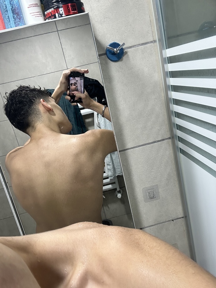 Geniş omuz sırt severmisiniz?