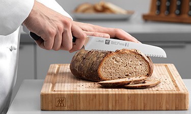 Ekmek kestiğin bıçağı yıkamadan mı yerine koyarsın, yıkayıp mı koyarsın?