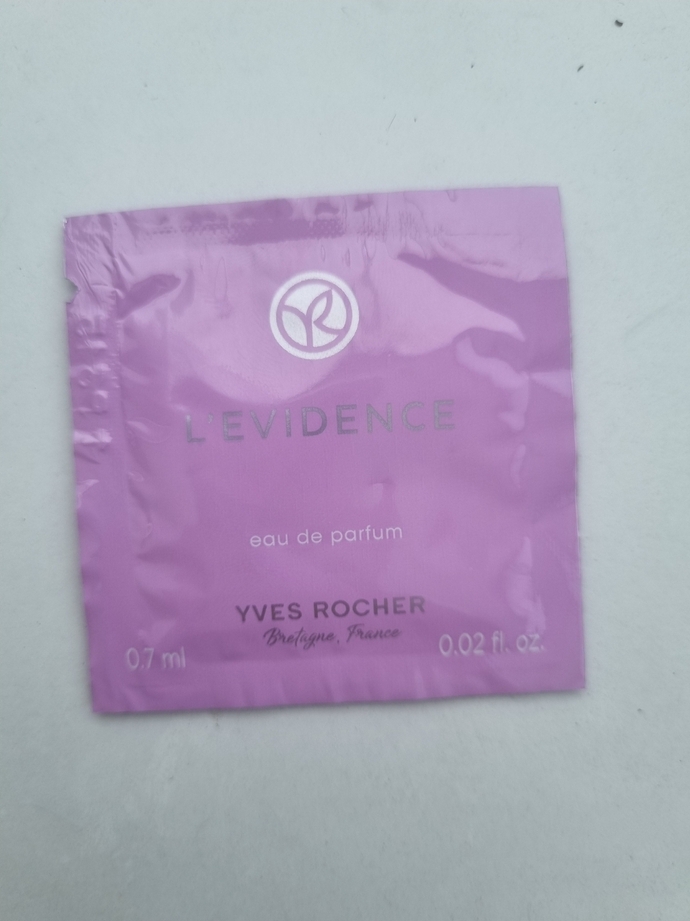 Kızlar bu yves rocher in parfüm hediyeleri neden k*n... d@ m gibi?