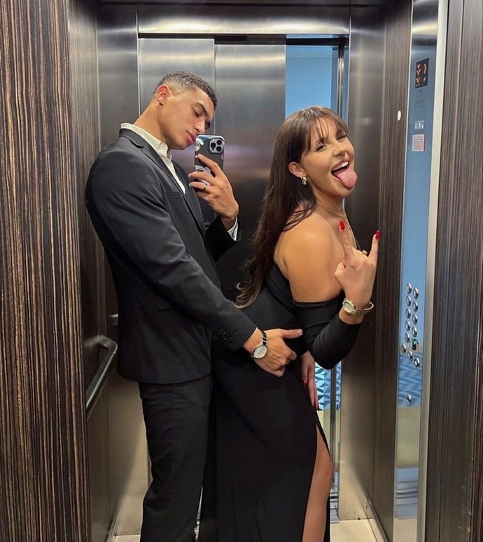 Partnerinizle seksi pozlar vererek fotoğraf çekinir misiniz?