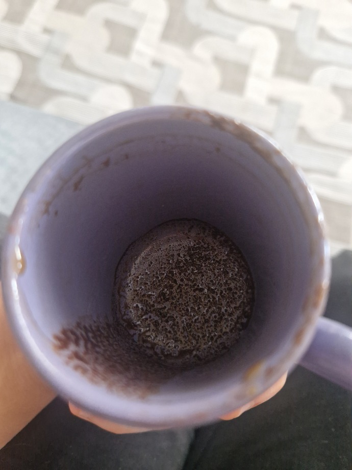 Kahve falında ilk defa böyle şekiller gördüm, bunlar ne anlama geliyor?
