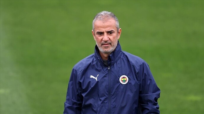 Fenerbahçede teknik direktör krizi! Sizce İsmail Kartal ile yola devam edilmeli mi?