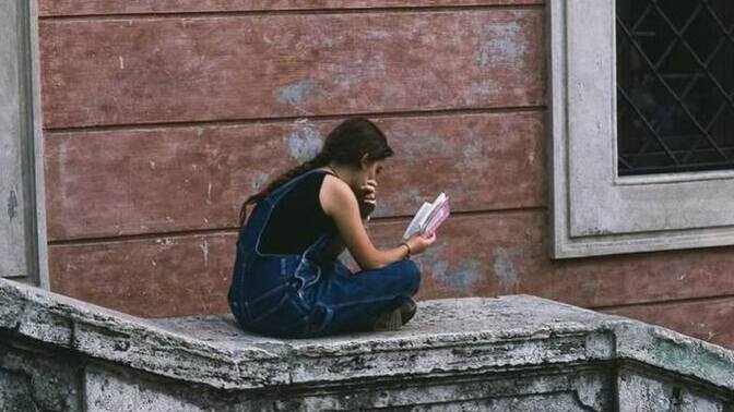 İnsan alıştığı şeyleri gerçekten sever mi, yoksa alıştığı için bırakmak istemez mi?
