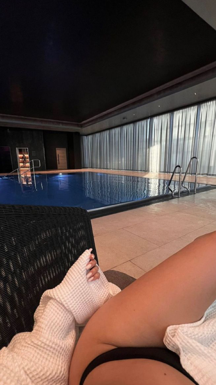 Otelde gece havuza giren var mı?