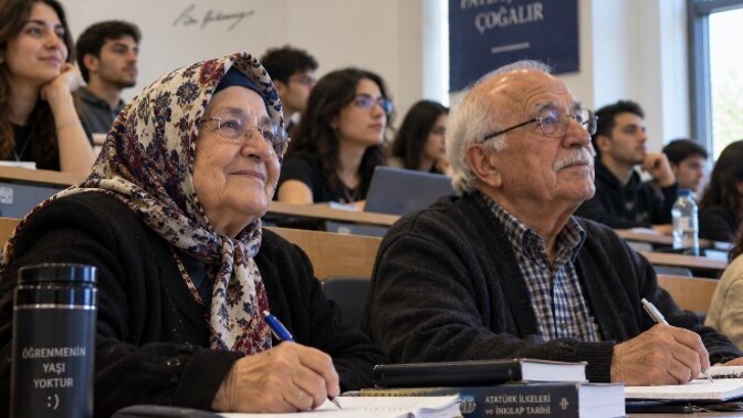 Sizce üniversite okumanın yaşı var mıdır? 60-70 yaşında olsanız yeniden üniversiteye gider miydiniz?