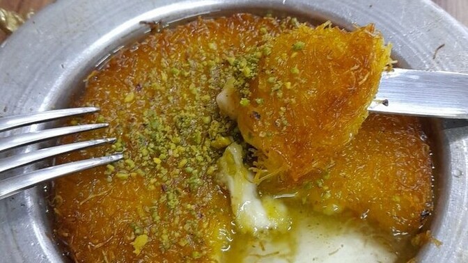 Hangi üyeyle künefe yemek isterdiniz?