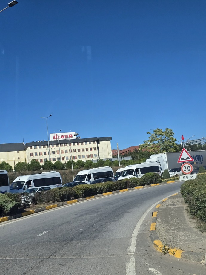 Fotoğraftaki burası neresi, tam konumunu bilen var mı?