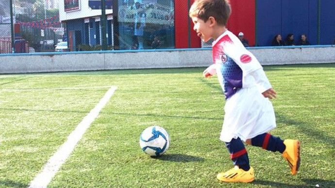 Sarışın erkekler ve kızıl erkekler neden hep birbiriyle karıştırılıyor?