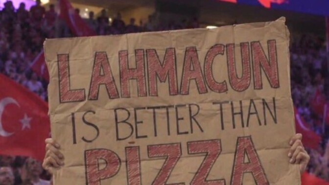 Lahmacun Pizzadan daha mı iyi, sizce?