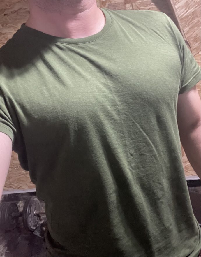 Spor yaptığım t-shirt üzerinden belli oluyor mu? Fit miyim?