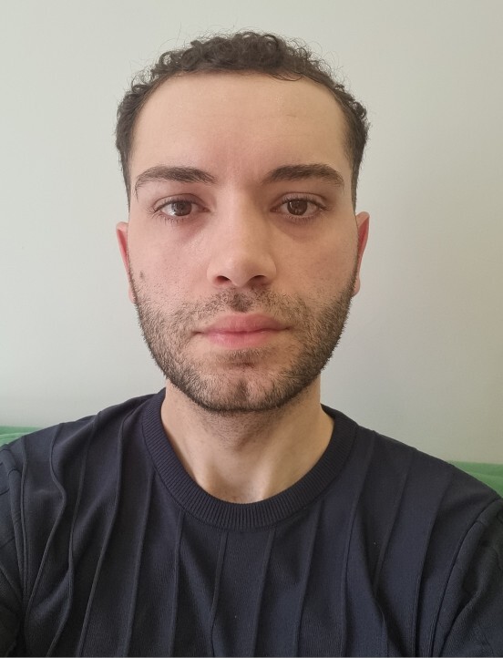 Sevilmediğim için ölü gibi hissediyorum sizce nasılım?