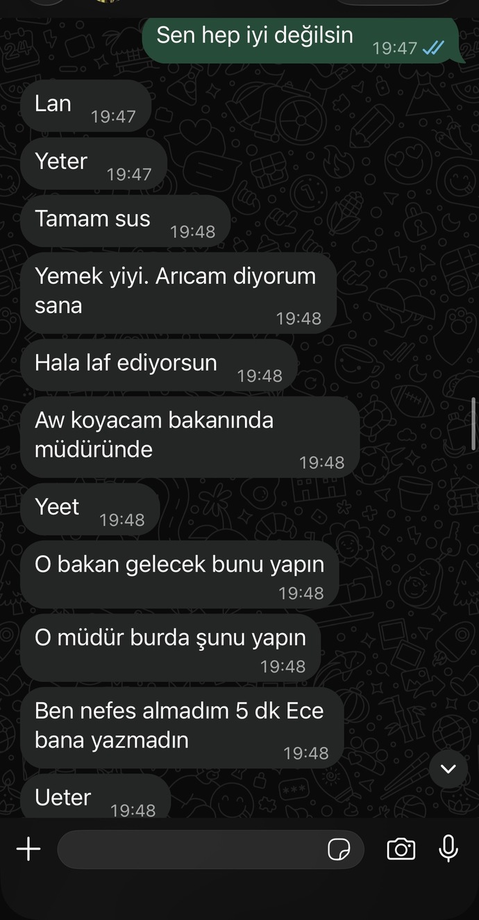 Sizce sevgilimin çok mu üstüne gidiyorum yoksa hakli miyim?