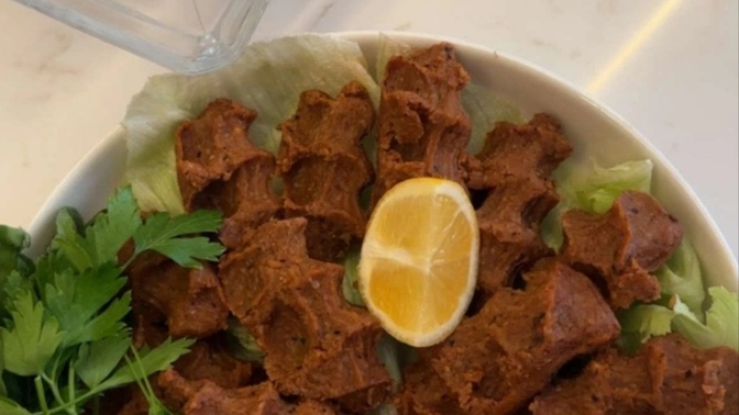 Gece bu saatte kaç tane çiğ köfte yiyebilirsin, sınırın ne olur?