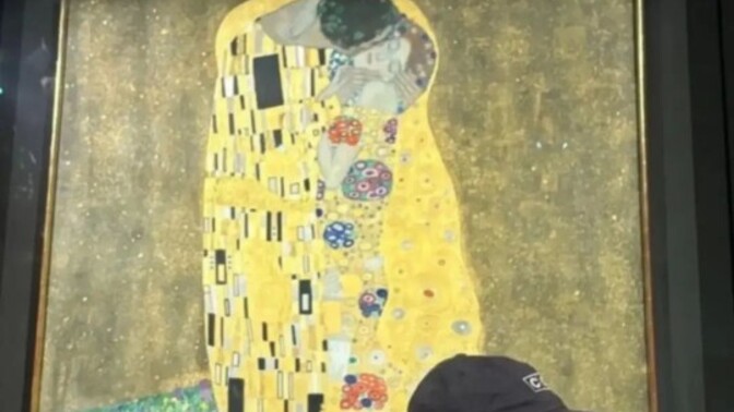 Viyana Belvedere Müzesinde Gustav Klimt The Kiss tablosunu canlı görme şansın oldu mu?