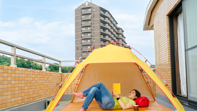 🏕️ “Bahçede, balkonda veya terasta uyumak mini kamp sayılır mı?