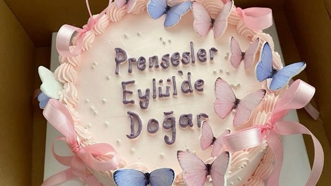 Bugün @liyann kankamın doğum günü, ona hep birlikte “İyi ki doğdun" diyelim mi?