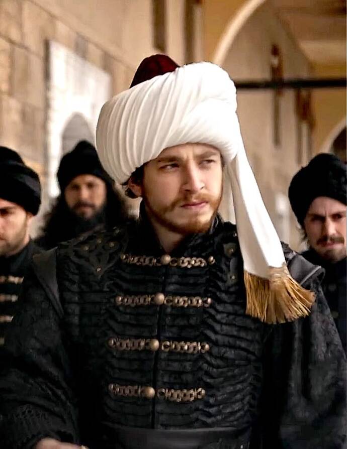 Sizce en iyi Fatih Sultan Mehmet aktörü kim?
