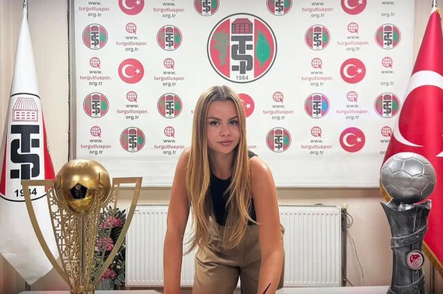 22 yaşındaki Zeynep Mestan Turgutlusporun ilk kadın teknik direktörü oldu, ne düşünüyorsunuz?