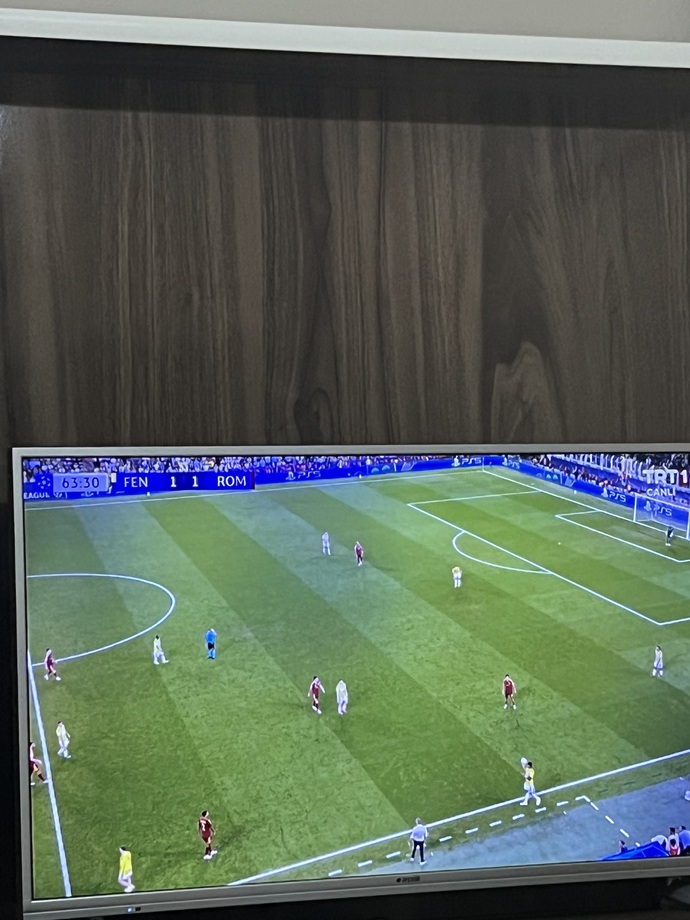 Şu an maçı seyreden var mı, kim hangi takımı tutuyor?