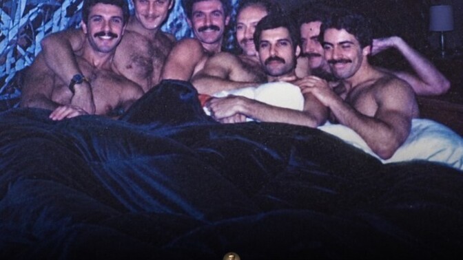 Erkeklerde pijama partisi yapar mi?