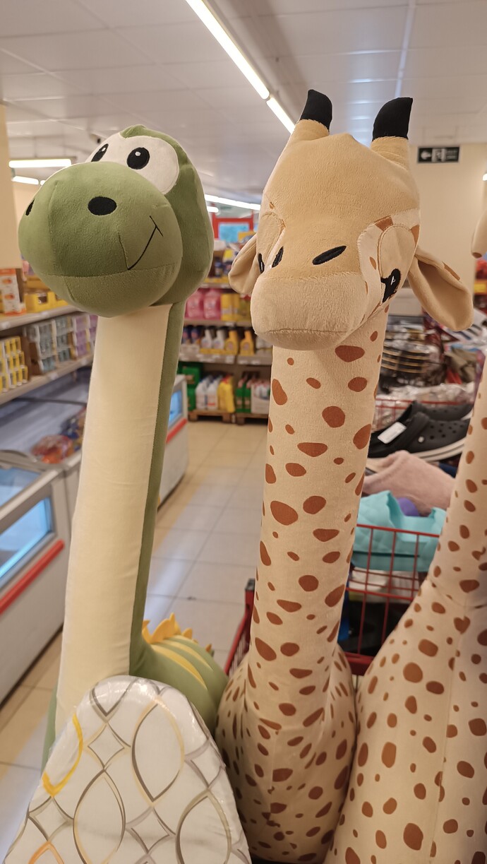 Sana hangisini alsalar daha mutlu olursun: Dinozor mu, Zürafa mı?