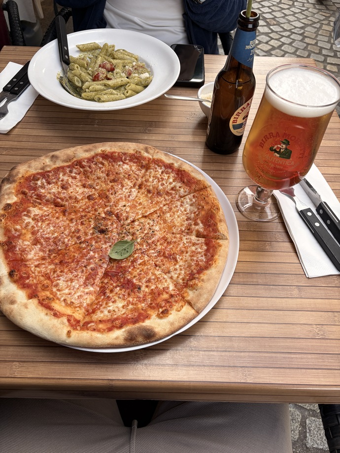 Pizzanın yanına en çok ne yakışıyor?