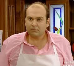Bu adam sizce'de çok yakışıklı değil mi? Gerçek hayatta buna benzer kişiler varmıdır 🫣🫣🫣?