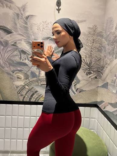 Tesettürü teşhir malzemesi haline getirenler neyin peşinde?