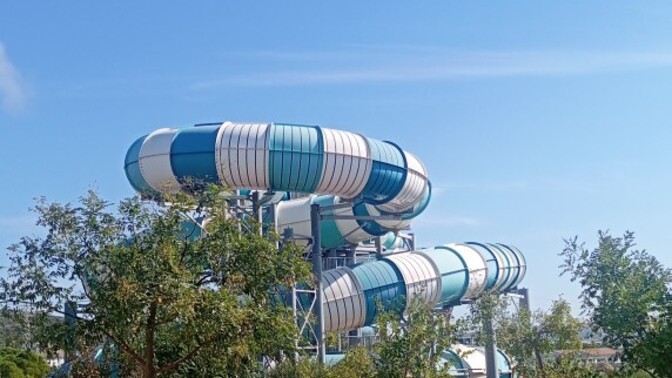 Aqua park gerçekten eğlenceli mi, yazın gitmeye değer mi?