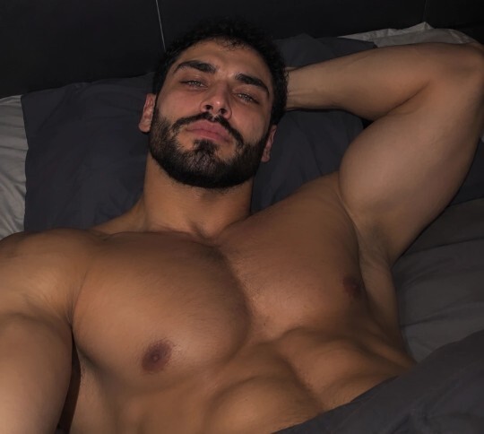 Spor mu uyku mu daha önemli? Kas gelişimi ve mental performans için hangisi öne çıkıyor?