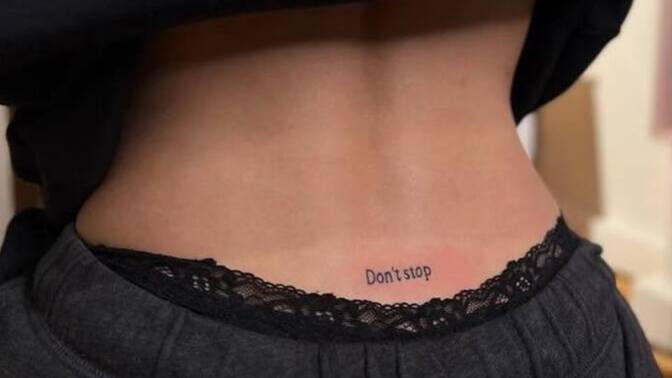 Partnerin belindeki "don't stop" dövmesi ilişkiye nasıl bir yön verir?